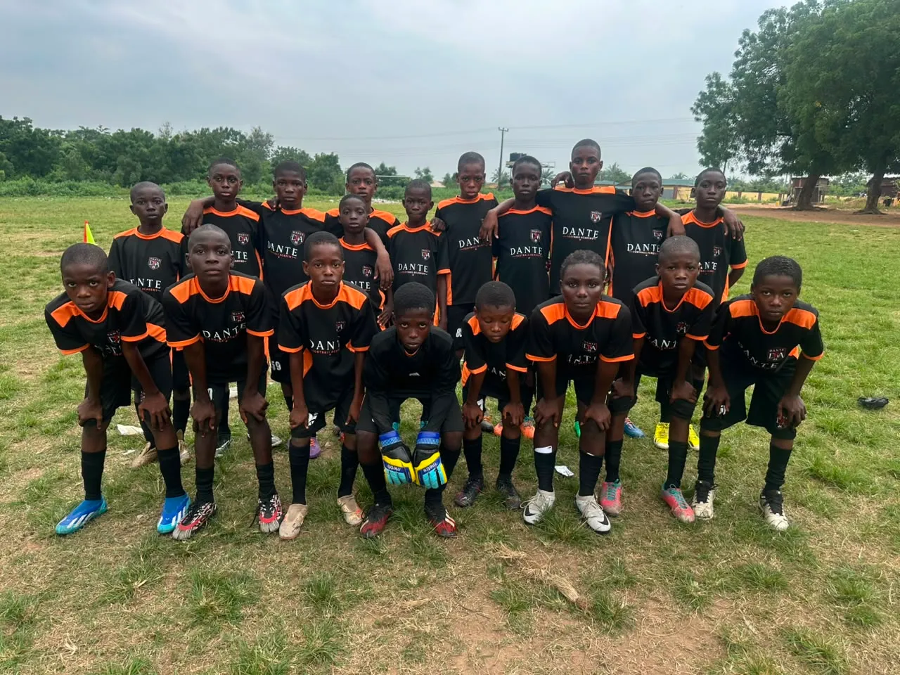 Young Dante players developing their football skills during training